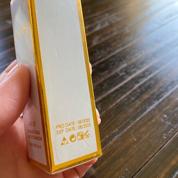 Eloise Get Lit Pure Gold - Picture 4 of 5